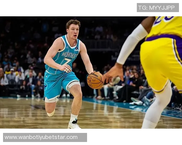 克尼佩尔生涯前15场比赛三分球命中50个创NBA历史最快纪录 克尼佩尔生涯前15场比赛三分球命中50个创NBA历史最快纪录