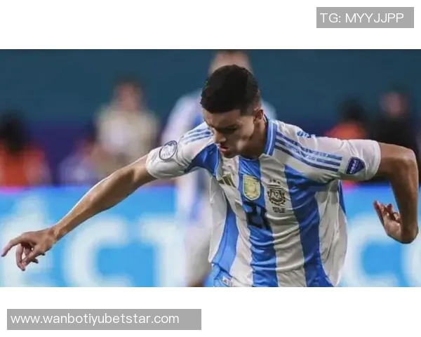 佩杜拉报道国米那不勒斯罗马争抢吉奥瓦尼维罗纳标价1500万欧元 佩杜拉报道国米那不勒斯罗马争抢吉奥瓦尼维罗纳标价1500万欧元